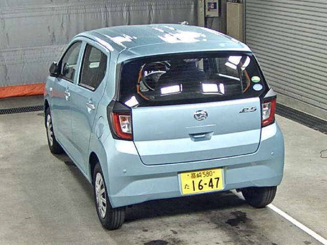 Import and buy DAIHATSU MIRA E S 2017 from Japan to Nairobi, Kenya