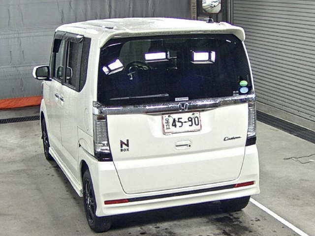 Import and buy HONDA N BOX 2017 from Japan to Nairobi, Kenya