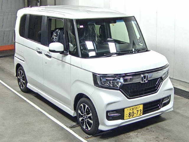 Import and buy HONDA N BOX 2018 from Japan to Nairobi, Kenya