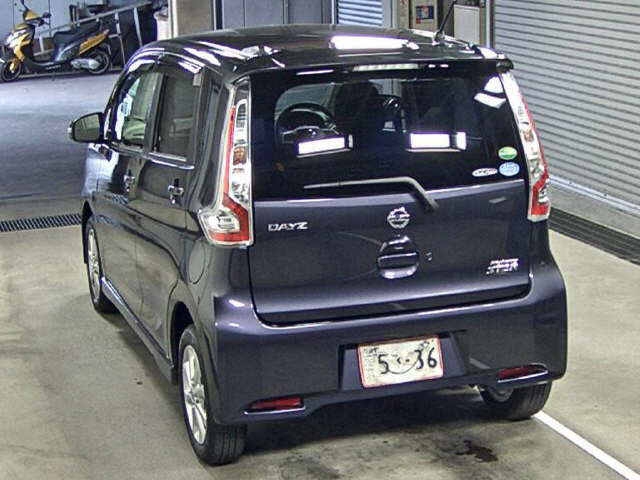 Import and buy NISSAN DAYZ 2018 from Japan to Nairobi, Kenya