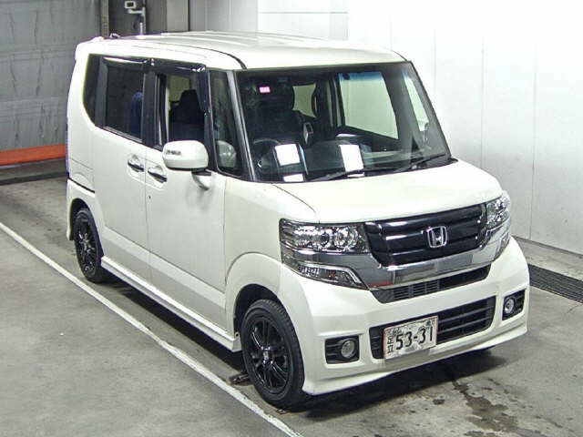 Import and buy HONDA N BOX 2017 from Japan to Nairobi, Kenya