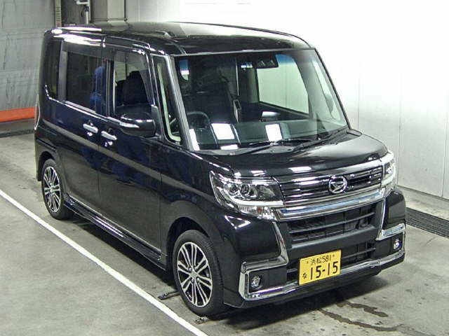 Import and buy DAIHATSU TANTO 2017 from Japan to Nairobi, Kenya