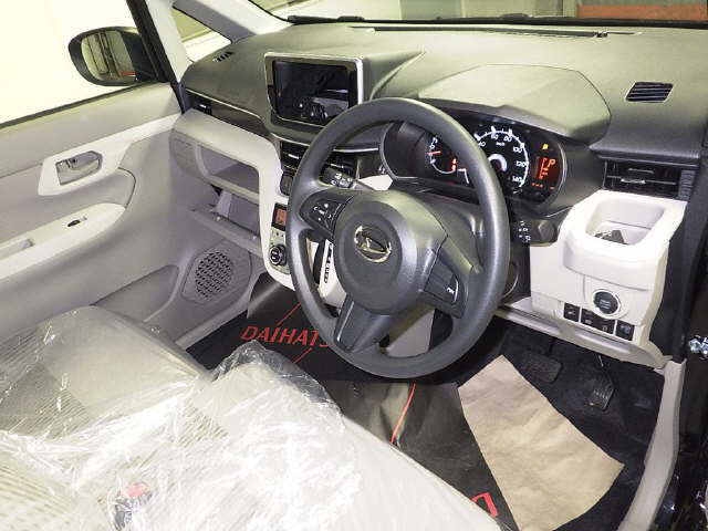 Import and buy DAIHATSU MOVE 2018 from Japan to Nairobi, Kenya