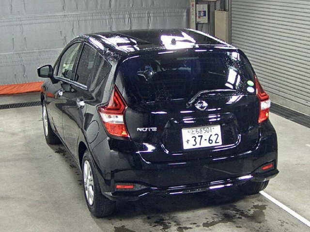 Import and buy NISSAN NOTE 2018 from Japan to Nairobi, Kenya