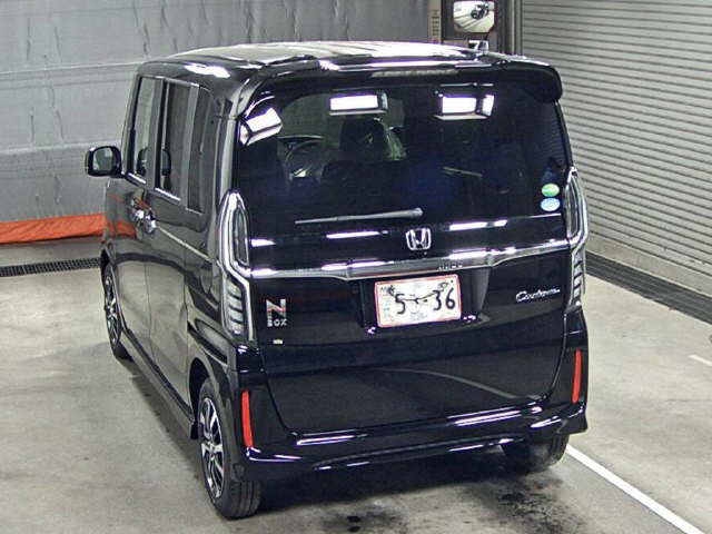 Import and buy HONDA N BOX 2018 from Japan to Nairobi, Kenya