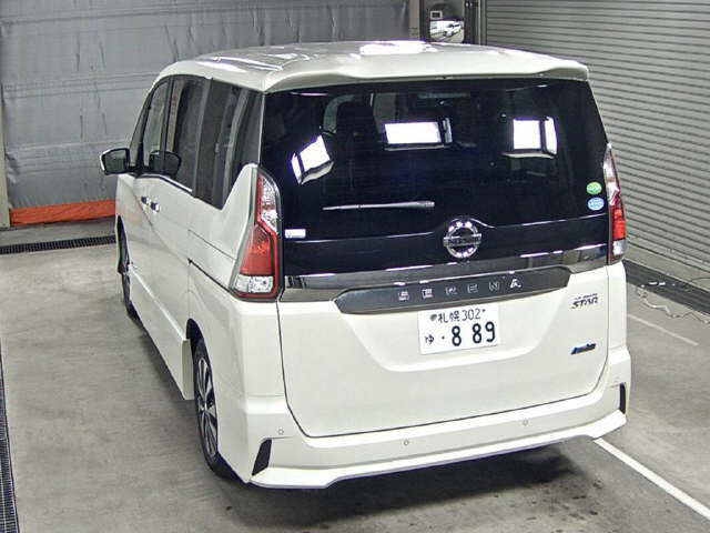 Import and buy NISSAN SERENA 2018 from Japan to Nairobi, Kenya