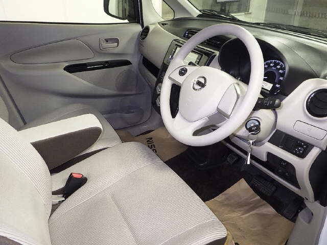 Import and buy NISSAN DAYZ 2017 from Japan to Nairobi, Kenya