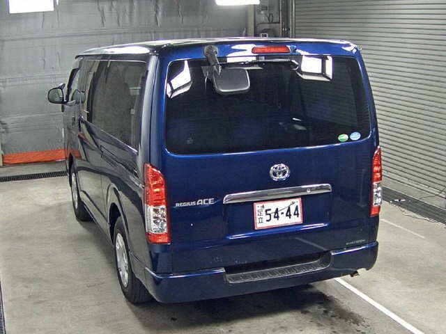 Import and buy TOYOTA HIACE VAN 2017 from Japan to Nairobi, Kenya