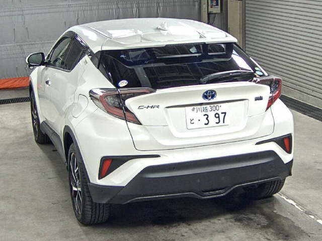 Import and buy TOYOTA C-HR 2018 from Japan to Nairobi, Kenya