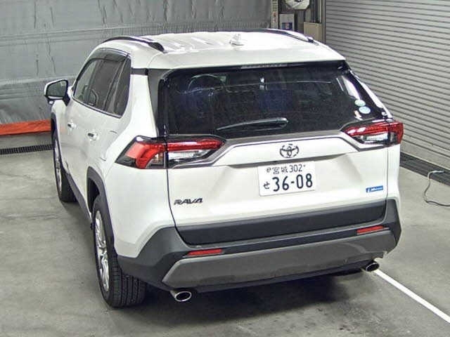 Import and buy TOYOTA RAV4 2019 from Japan to Nairobi, Kenya