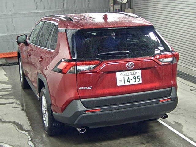 Import and buy TOYOTA RAV4 2019 from Japan to Nairobi, Kenya