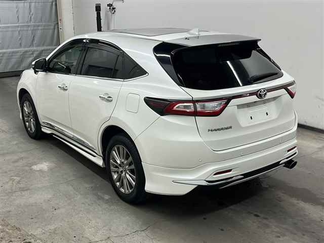 Import and buy TOYOTA HARRIER 2017 from Japan to Nairobi, Kenya