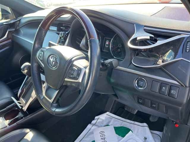 Import and buy TOYOTA HARRIER 2017 from Japan to Nairobi, Kenya