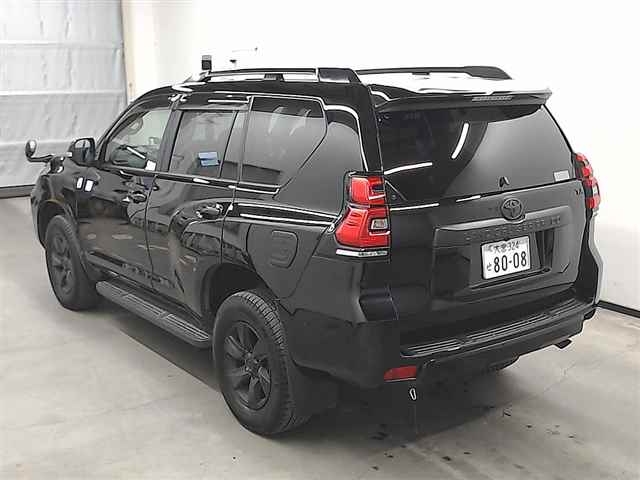 Import and buy TOYOTA LAND CRUISER PRADO 2019 from Japan to Nairobi, Kenya