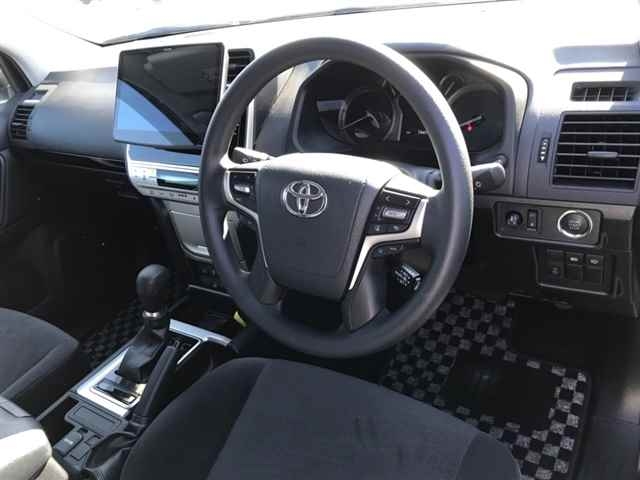 Import and buy TOYOTA LAND CRUISER PRADO 2019 from Japan to Nairobi, Kenya