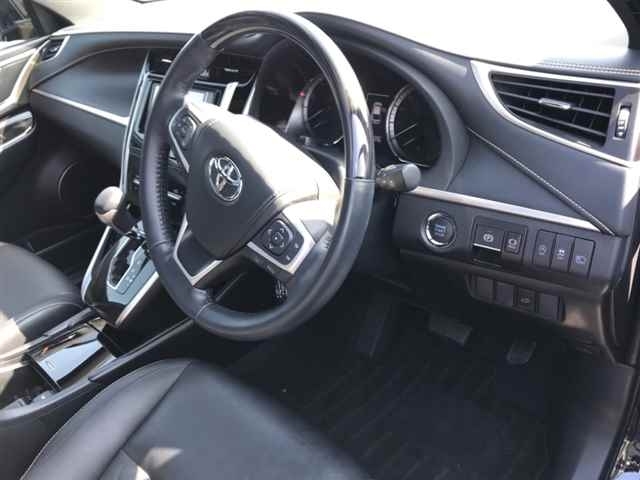 Import and buy TOYOTA HARRIER 2018 from Japan to Nairobi, Kenya