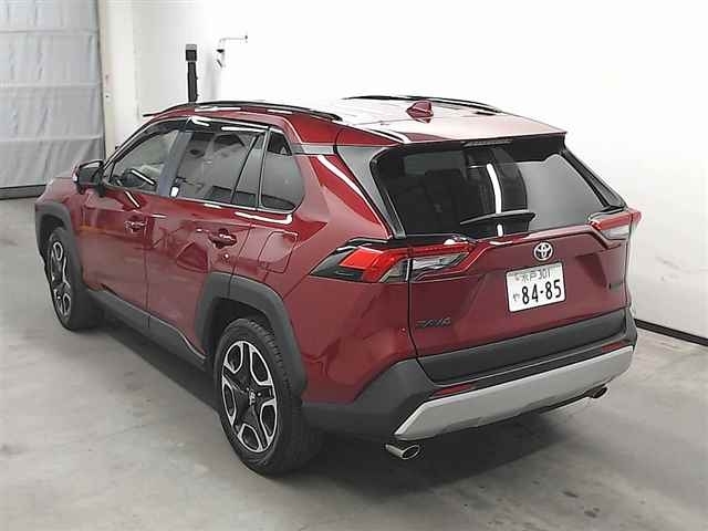 Import and buy TOYOTA RAV4 2019 from Japan to Nairobi, Kenya