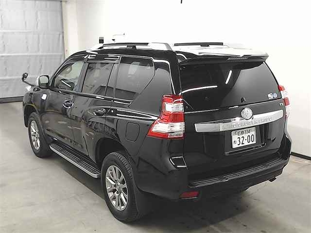 Import and buy TOYOTA LAND CRUISER PRADO 2017 from Japan to Nairobi, Kenya