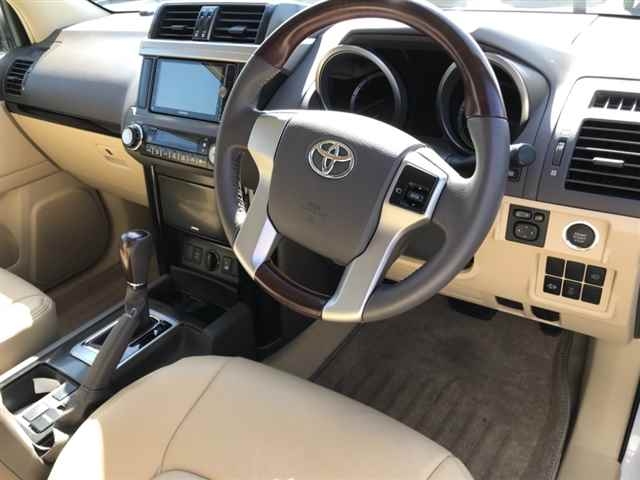 Import and buy TOYOTA LAND CRUISER PRADO 2017 from Japan to Nairobi, Kenya