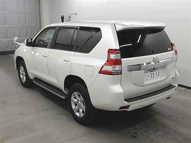 Import and buy TOYOTA LAND CRUISER PRADO 2017 from Japan to Nairobi, Kenya