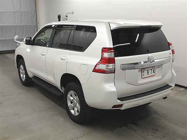 Import and buy TOYOTA LAND CRUISER PRADO 2017 from Japan to Nairobi, Kenya