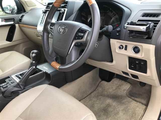 Import and buy TOYOTA LAND CRUISER PRADO 2017 from Japan to Nairobi, Kenya