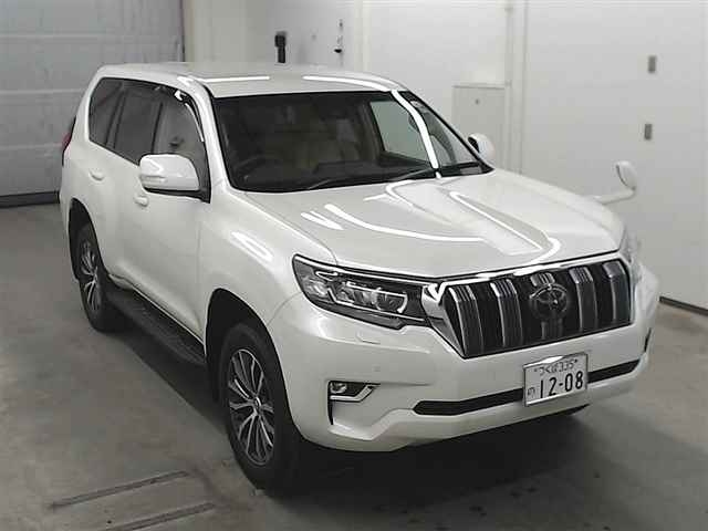 Import and buy TOYOTA LAND CRUISER PRADO 2017 from Japan to Nairobi, Kenya