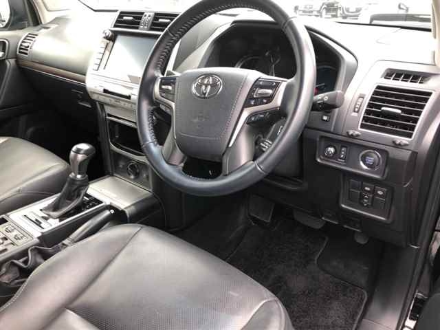 Import and buy TOYOTA LAND CRUISER PRADO 2017 from Japan to Nairobi, Kenya