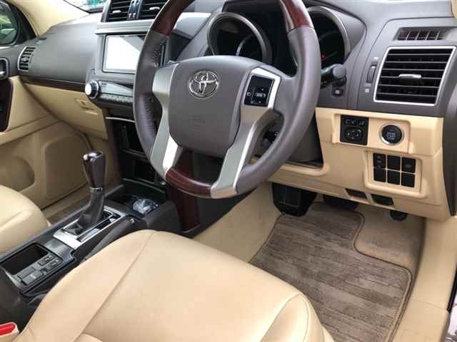 Import and buy TOYOTA LAND CRUISER PRADO 2017 from Japan to Nairobi, Kenya