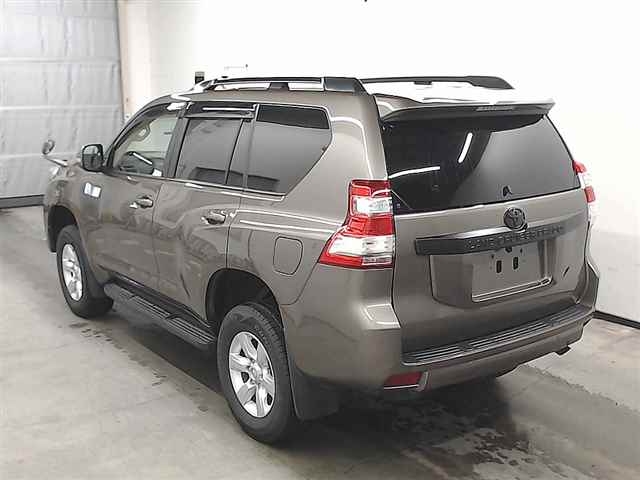 Import and buy TOYOTA LAND CRUISER PRADO 2017 from Japan to Nairobi, Kenya