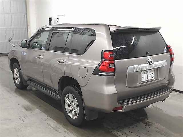 Import and buy TOYOTA LAND CRUISER PRADO 2018 from Japan to Nairobi, Kenya