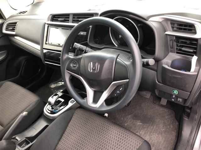 Import and buy HONDA FIT 2017 from Japan to Nairobi, Kenya