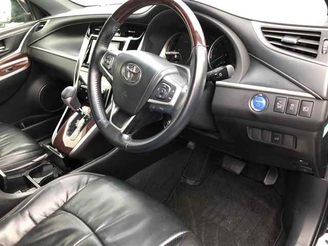 Import and buy TOYOTA HARRIER 2017 from Japan to Nairobi, Kenya