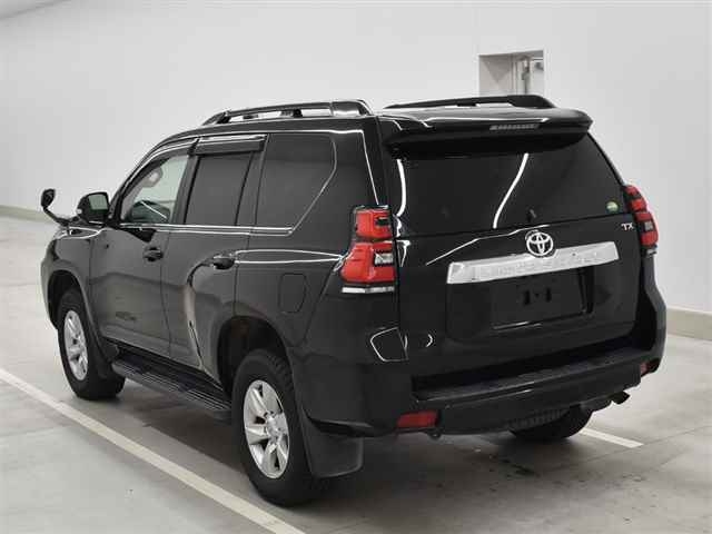 Import and buy TOYOTA LAND CRUISER PRADO 2017 from Japan to Nairobi, Kenya