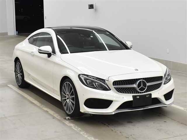 Import and buy MERCEDES BENZ C CLASS 2018 from Japan to Nairobi, Kenya