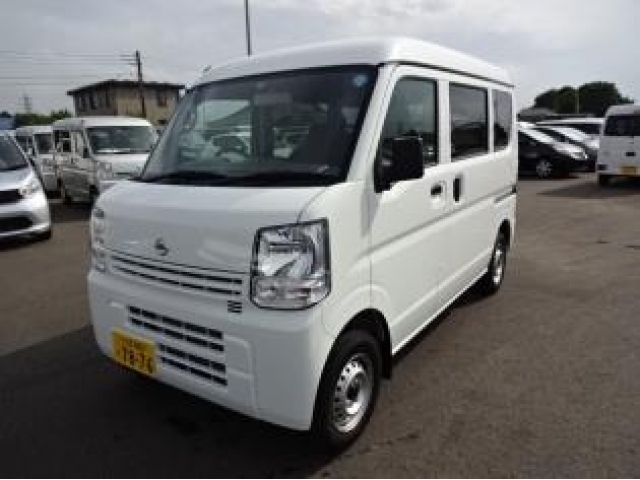 Import and buy NISSAN CLIPPER VAN 2018 from Japan to Nairobi, Kenya