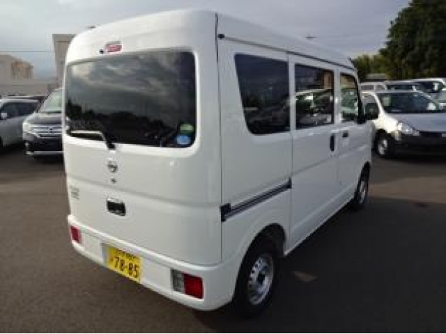 Import and buy NISSAN CLIPPER VAN 2018 from Japan to Nairobi, Kenya