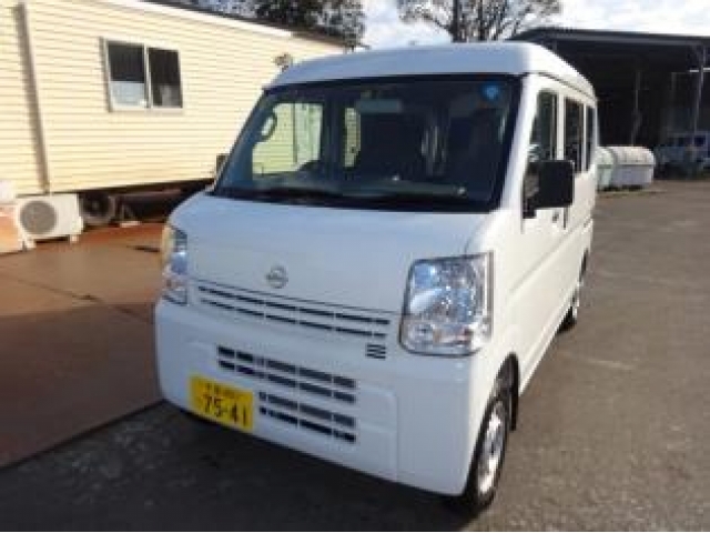 Import and buy NISSAN CLIPPER VAN 2018 from Japan to Nairobi, Kenya