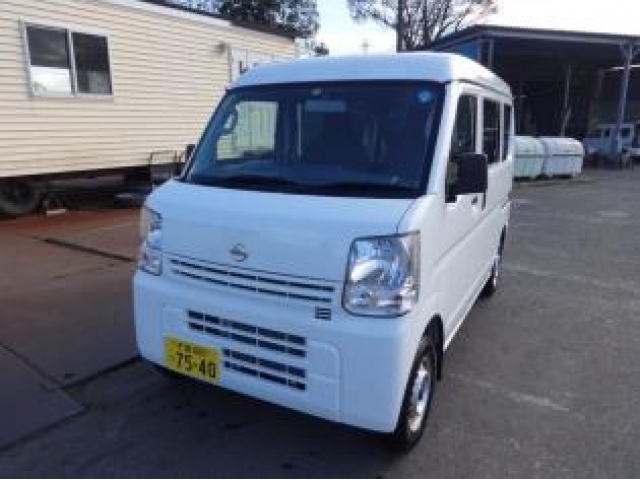 Import and buy NISSAN CLIPPER VAN 2018 from Japan to Nairobi, Kenya