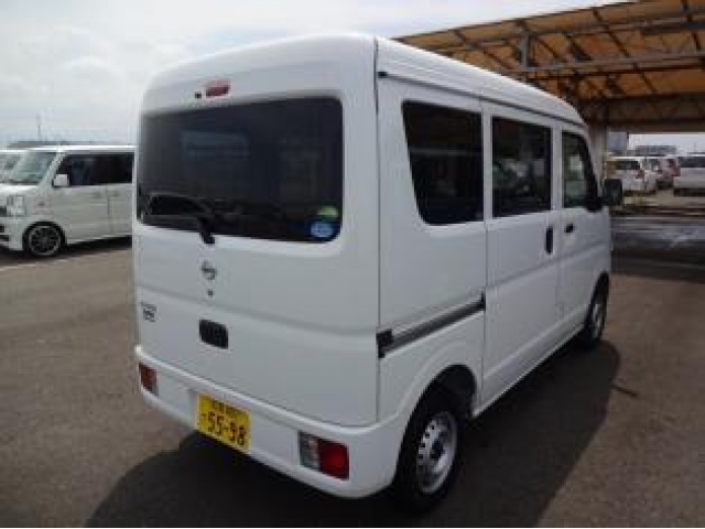 Import and buy NISSAN CLIPPER VAN 2018 from Japan to Nairobi, Kenya