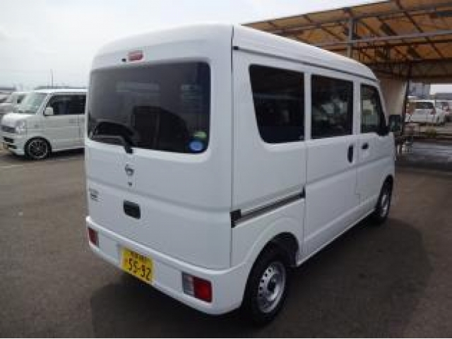 Import and buy NISSAN CLIPPER VAN 2018 from Japan to Nairobi, Kenya