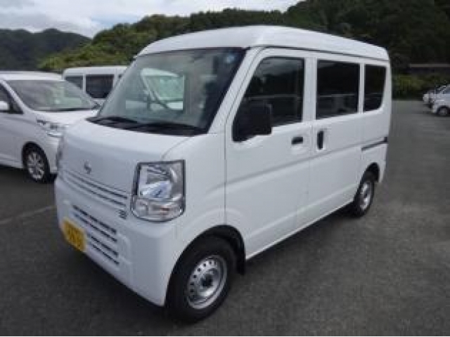 Import and buy NISSAN CLIPPER VAN 2018 from Japan to Nairobi, Kenya