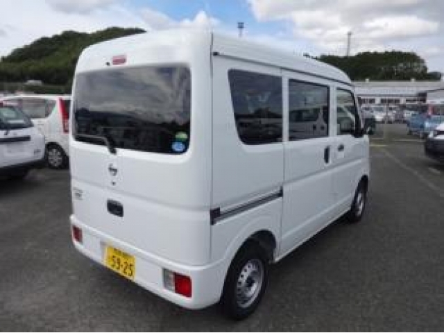 Import and buy NISSAN CLIPPER VAN 2018 from Japan to Nairobi, Kenya