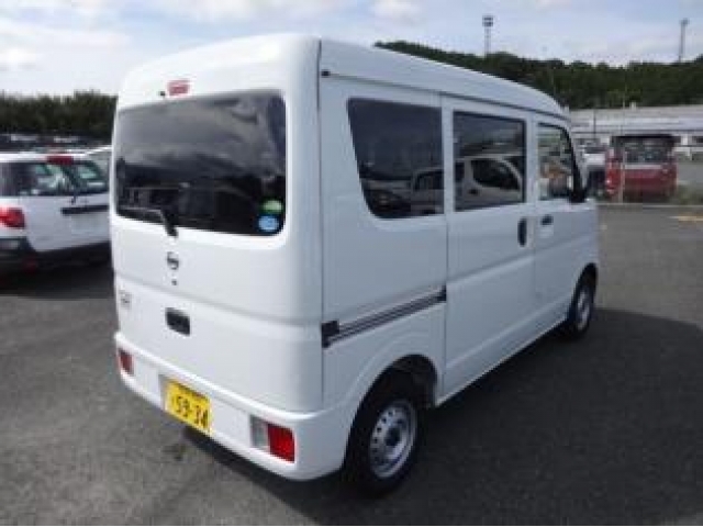 Import and buy NISSAN CLIPPER VAN 2018 from Japan to Nairobi, Kenya