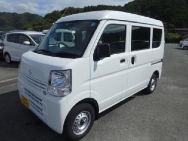 Import and buy NISSAN CLIPPER VAN 2018 from Japan to Nairobi, Kenya