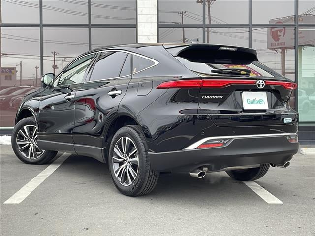 Import and buy TOYOTA HARRIER 2022 from Japan to Nairobi, Kenya