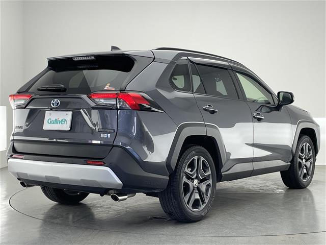 Import and buy TOYOTA RAV4 2022 from Japan to Nairobi, Kenya