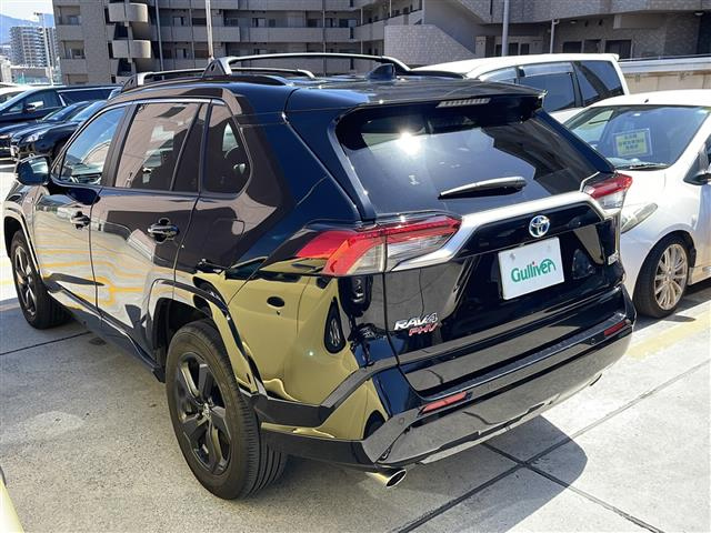 Import and buy TOYOTA RAV4 2022 from Japan to Nairobi, Kenya