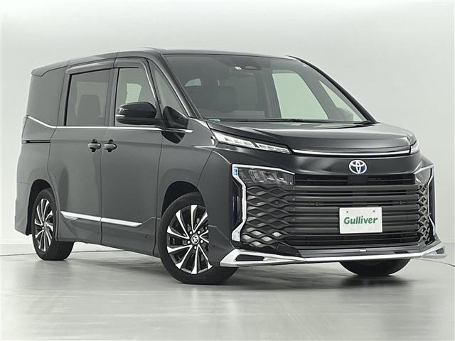 Import and buy TOYOTA VOXY 2022 from Japan to Nairobi, Kenya