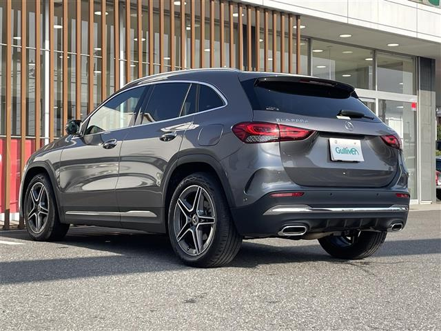 Import and buy MERCEDES BENZ GLA CLASS 2022 from Japan to Nairobi, Kenya